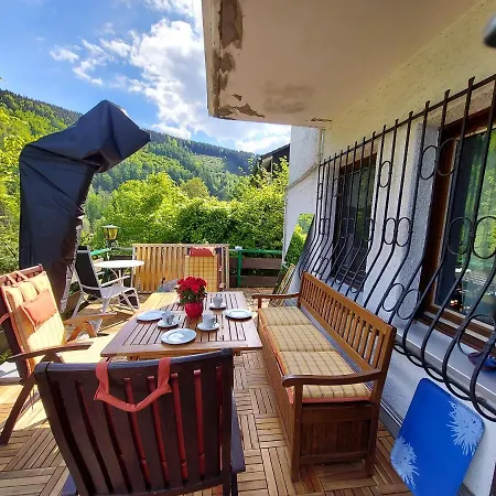 Haus Uhusley *